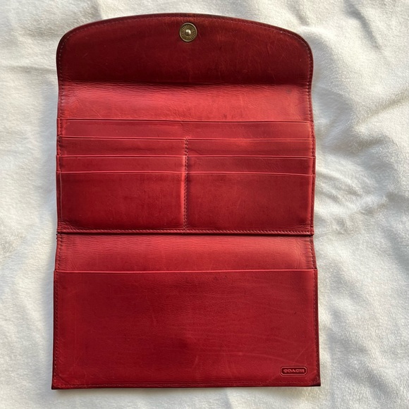 Coach Vintage Red Trifold Leather Wallet - Picture 11 of 15